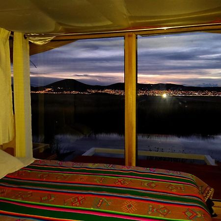 Los Uros Puno Esterno foto