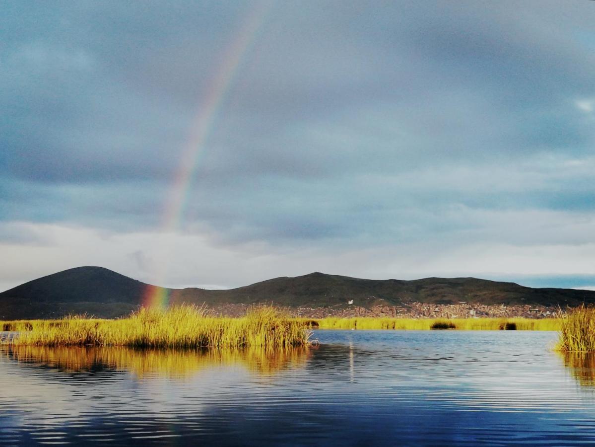 Los Uros Puno Esterno foto