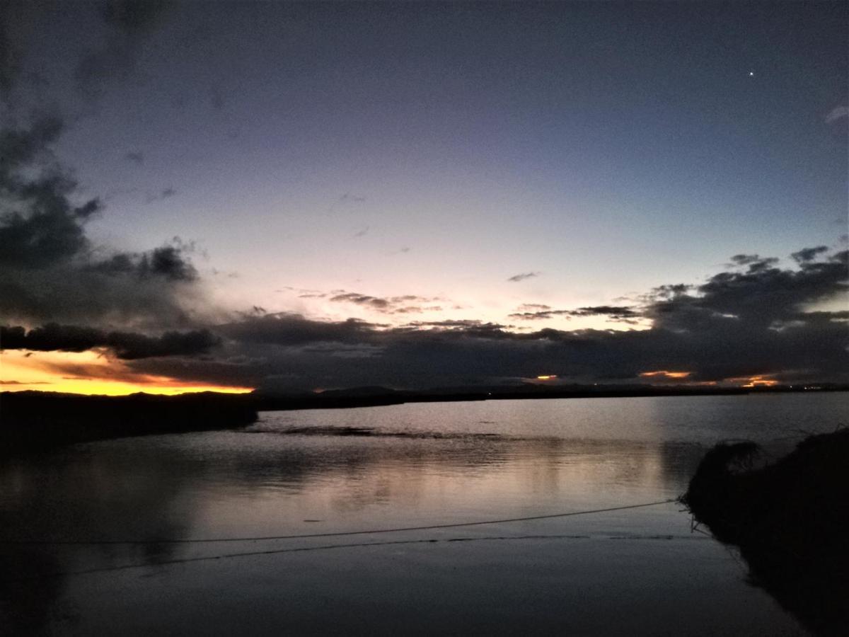 Los Uros Puno Esterno foto
