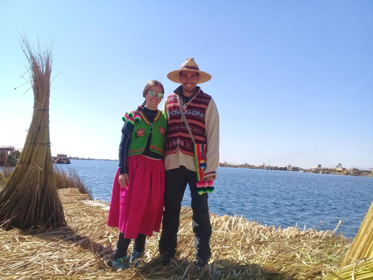 Los Uros Puno Esterno foto
