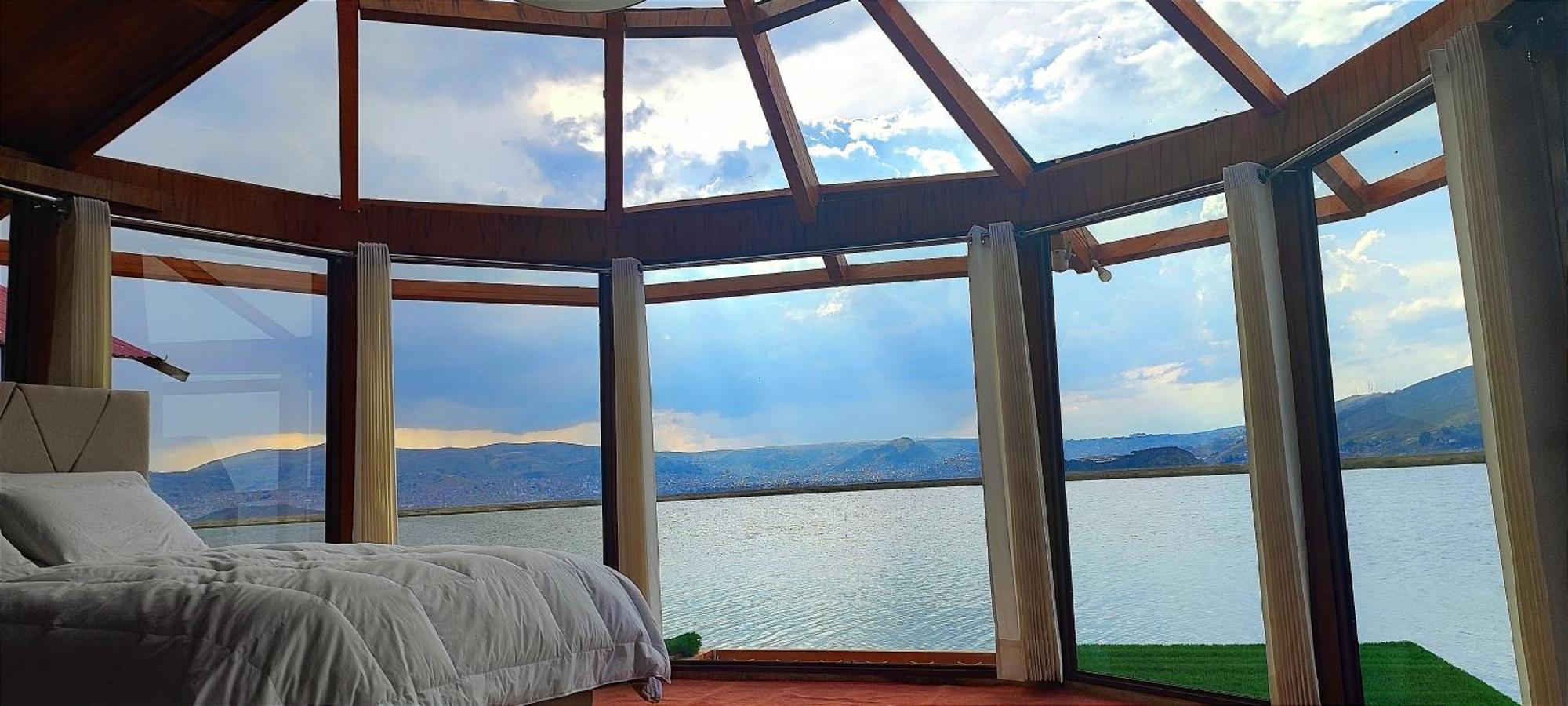 Los Uros Puno Esterno foto