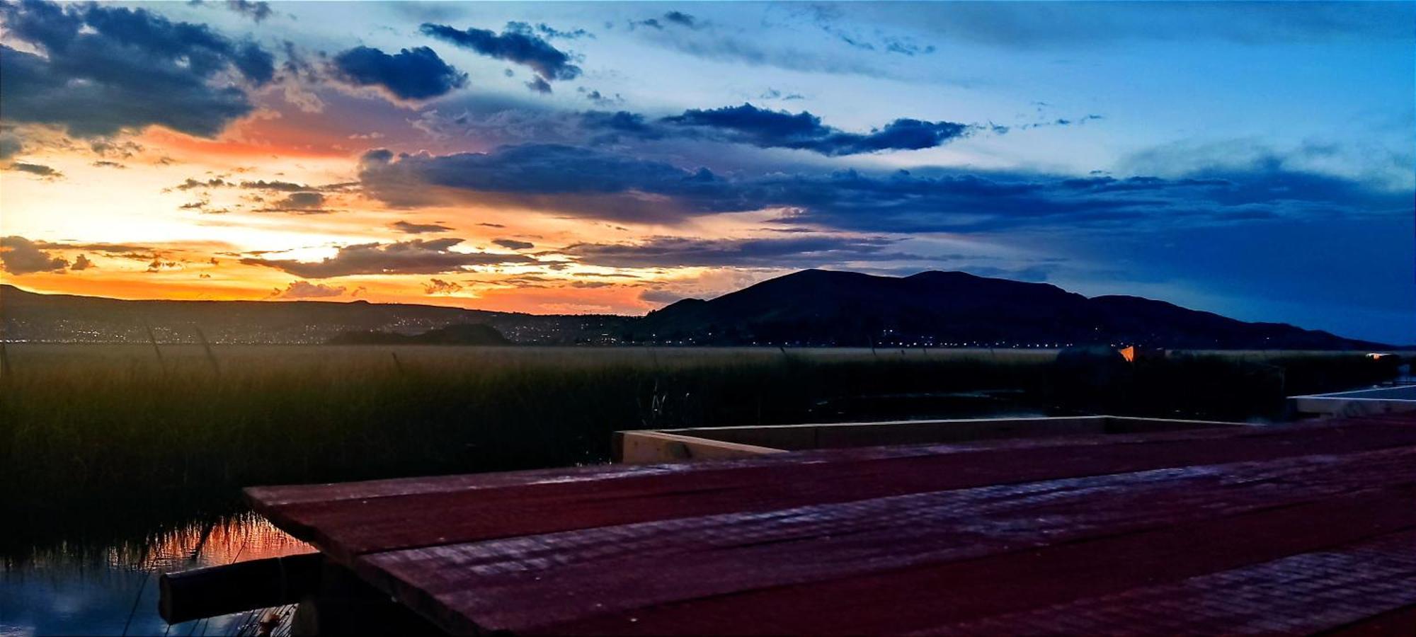 Los Uros Puno Esterno foto