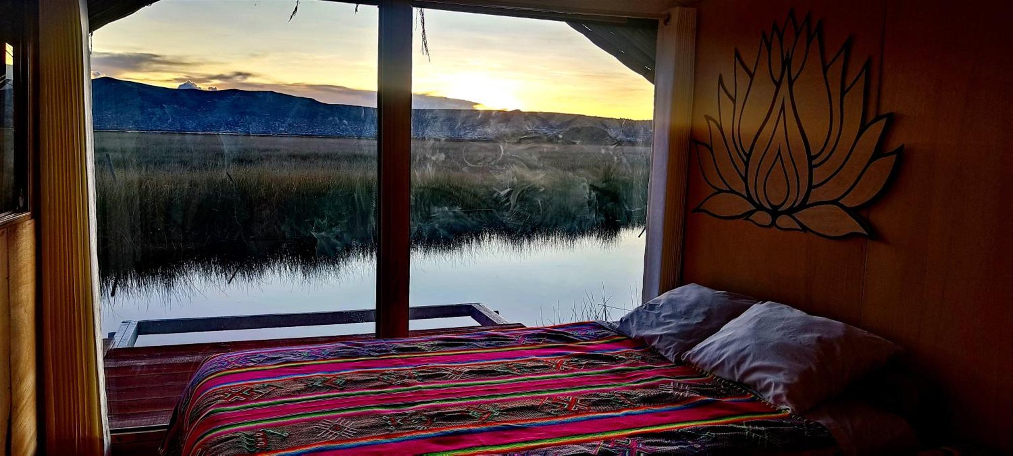 Los Uros Puno Esterno foto