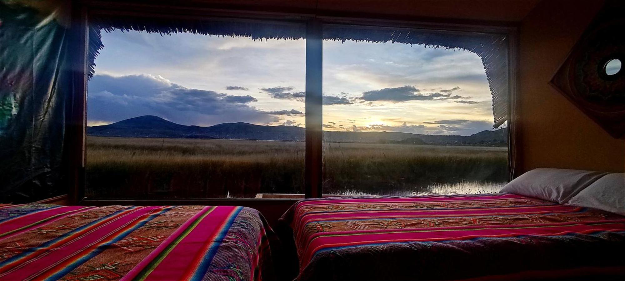 Los Uros Puno Esterno foto
